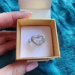 Elegant Silver Heart Ring